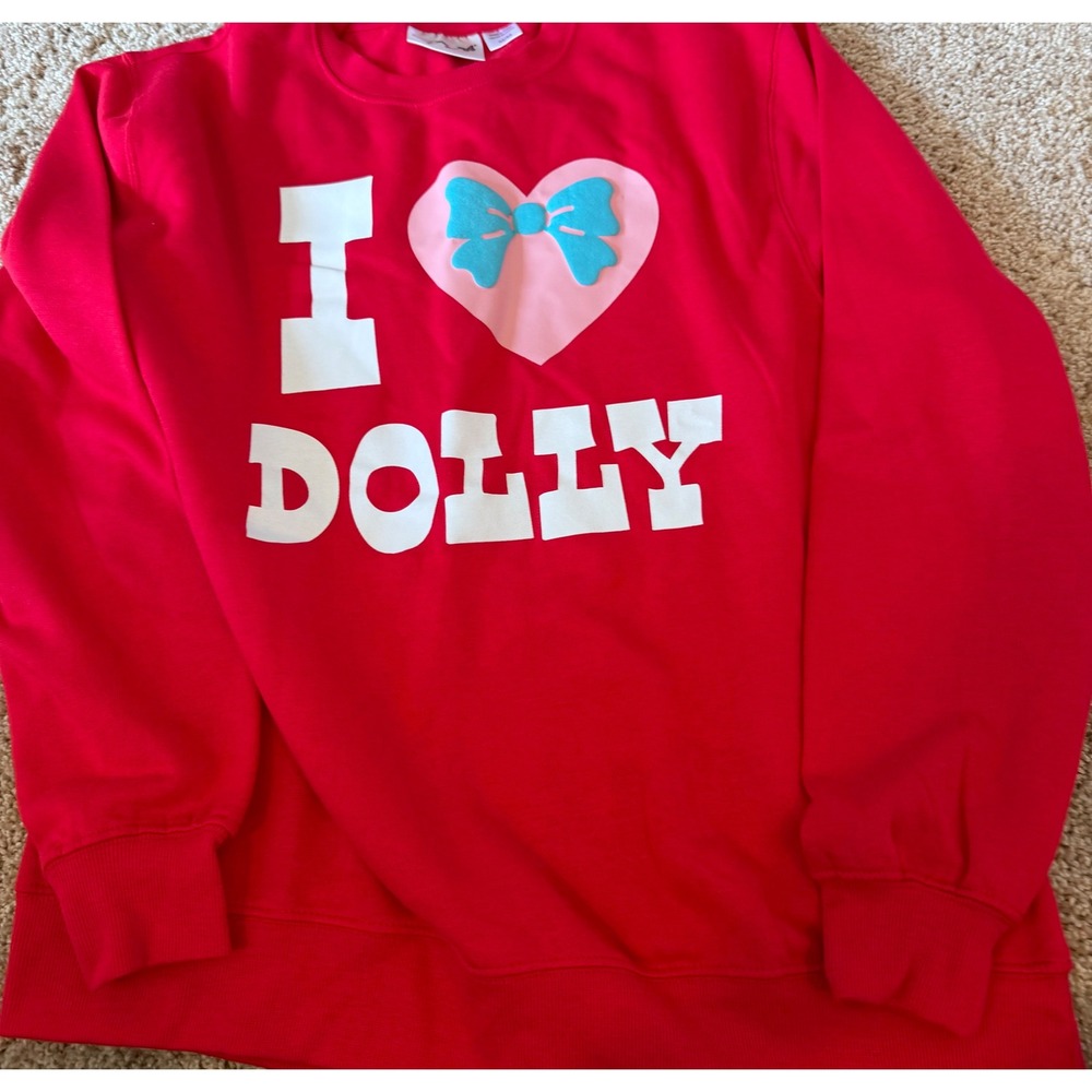 Dolly Parton I Heart Dolly Red Graphic Crewneck Sweatshirt Medium